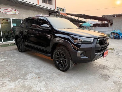 2021 TOYOTA Hilux