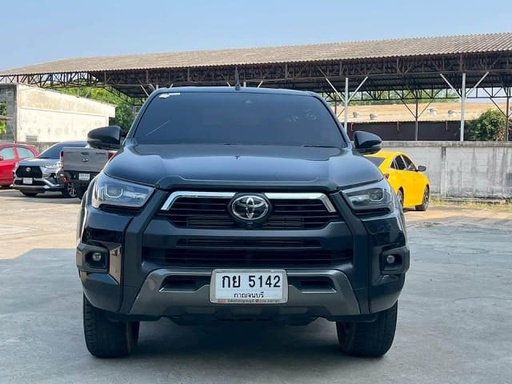 2022 TOYOTA Hilux