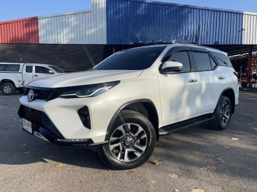 2023 TOYOTA Fortuner