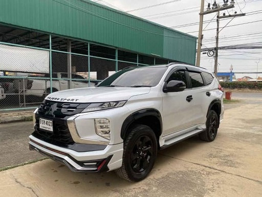 2025 MITSUBISHI Pajero