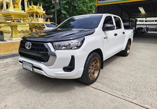 2021 TOYOTA Hilux