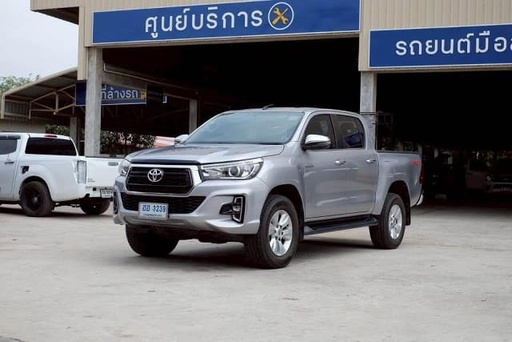 2019 TOYOTA Hilux