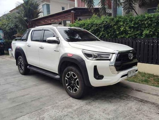 2022 TOYOTA Hilux