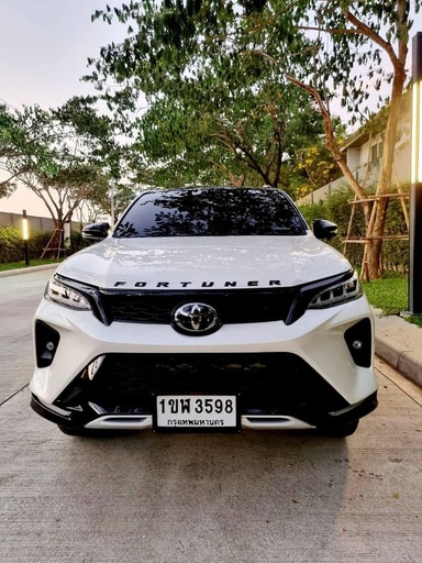 2021 TOYOTA Fortuner