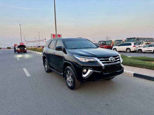 2018 TOYOTA Fortuner
