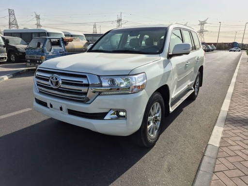 2017 TOYOTA Land Cruiser