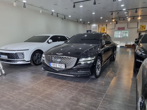 2023 Genesis G80