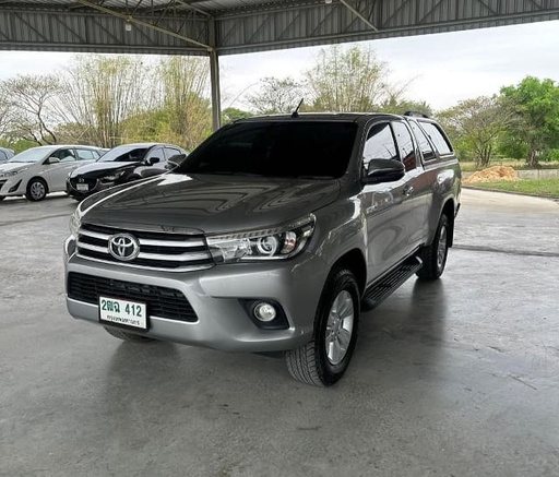 2017 TOYOTA Hilux