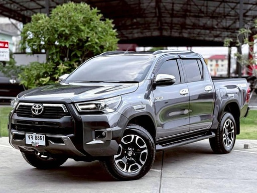 2023 TOYOTA Hilux