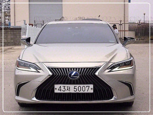 2019 LEXUS ES