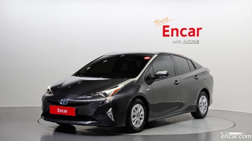 2018 TOYOTA Prius