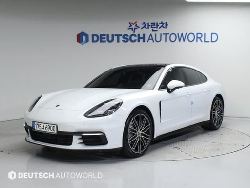 2018 Porsche Panamera