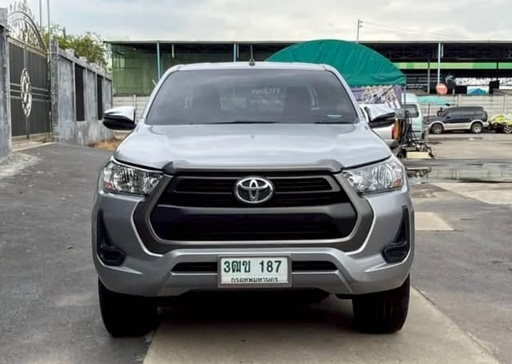 2020 TOYOTA Hilux