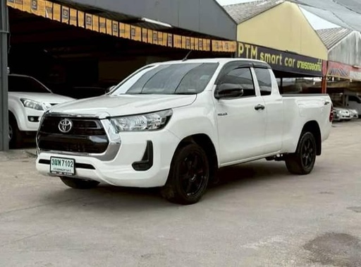 2021 TOYOTA Hilux