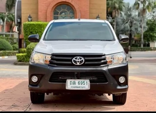 2017 TOYOTA Hilux