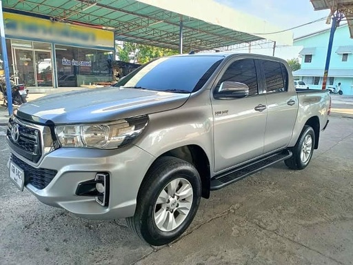 2019 TOYOTA Hilux