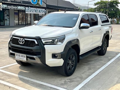 2023 TOYOTA Hilux