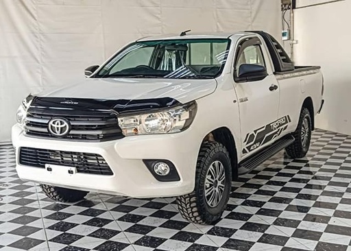 2017 TOYOTA Hilux
