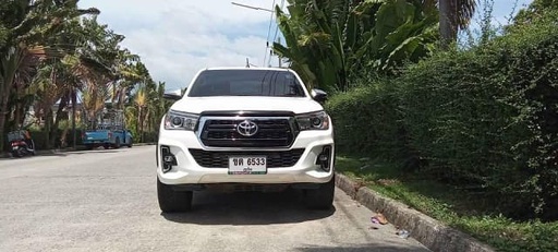 2019 TOYOTA Hilux