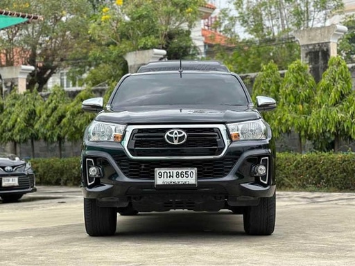 2019 TOYOTA Hilux