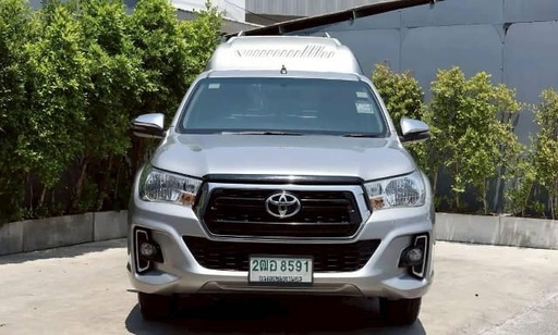 2019 TOYOTA Hilux