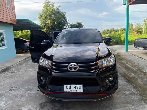 2017 TOYOTA Hilux