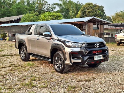 2021 TOYOTA Hilux