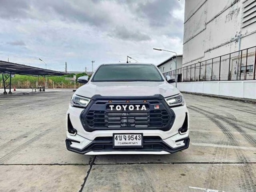 2023 TOYOTA Hilux