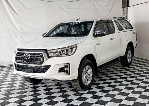 2020 TOYOTA Hilux