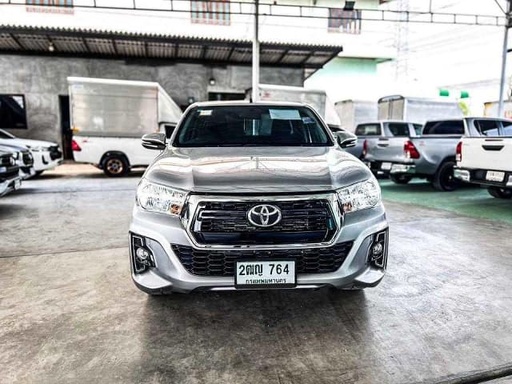 2017 TOYOTA Hilux