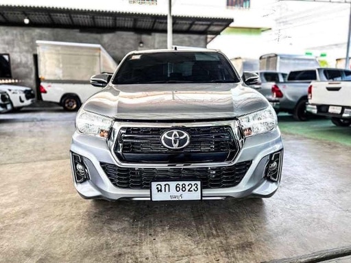 2017 TOYOTA Hilux