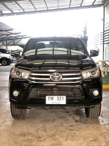 2017 TOYOTA Hilux