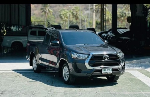 2021 TOYOTA Hilux