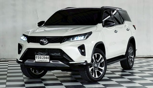 2021 TOYOTA Fortuner