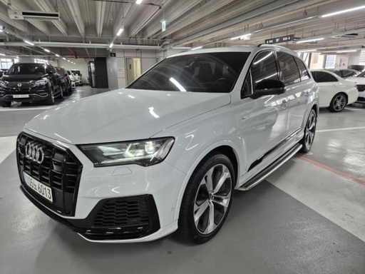 2022 AUDI Q7