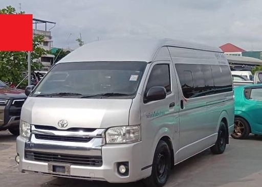 2018 TOYOTA Hiace Commuter