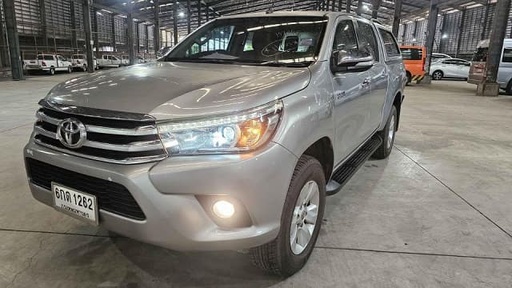 2017 TOYOTA Hilux