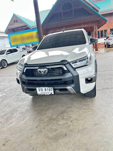 2022 TOYOTA Hilux