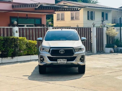 2019 TOYOTA Hilux