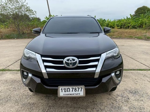 2017 TOYOTA Fortuner