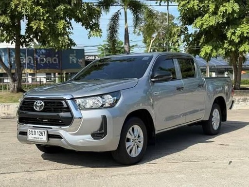 2022 TOYOTA Hilux