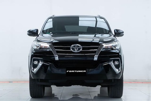 2018 TOYOTA Fortuner