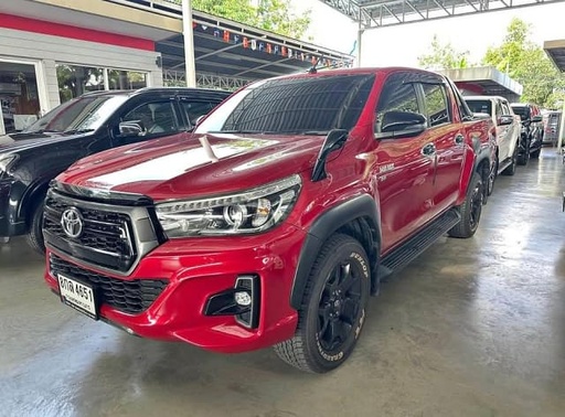 2019 TOYOTA Hilux