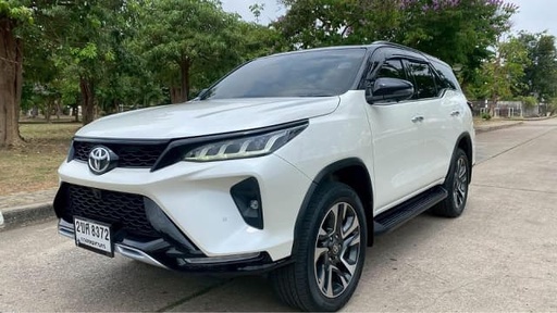 2022 TOYOTA Fortuner