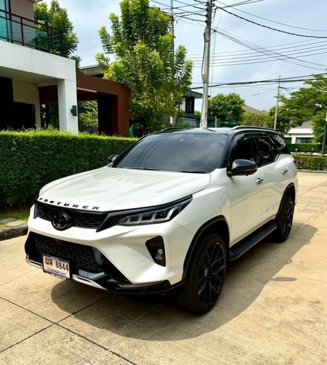 2023 TOYOTA Fortuner