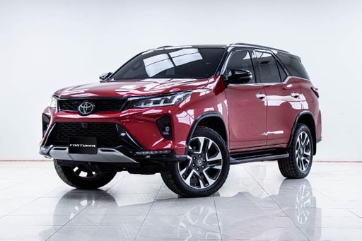 2021 TOYOTA Fortuner