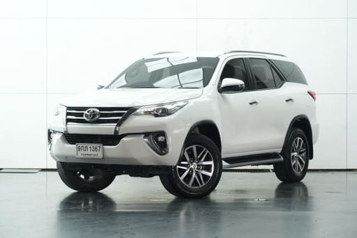 2019 TOYOTA Fortuner