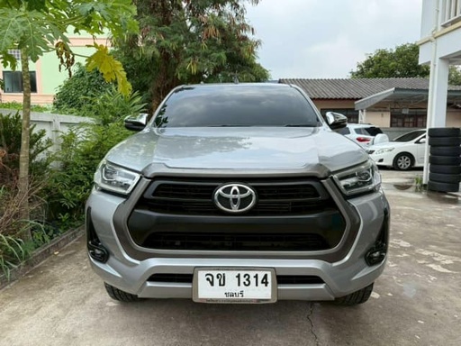 2020 TOYOTA Hilux