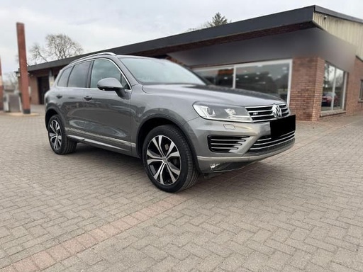 2017 VOLKSWAGEN Touareg