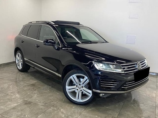 2016 VOLKSWAGEN Touareg